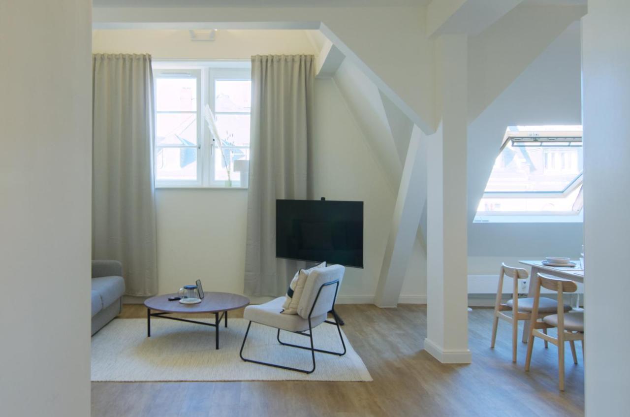 Vonbehling Boutique Apt. - Blick Ueber Die Daecher Wiesbaden Exterior photo