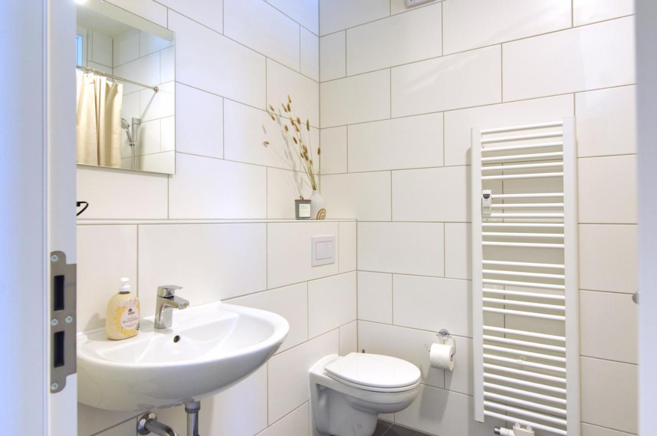 Vonbehling Boutique Apt. - Blick Ueber Die Daecher Wiesbaden Exterior photo